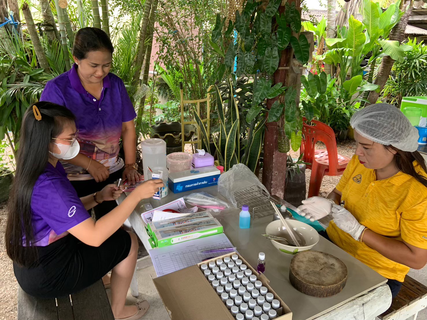 โครงการคุ้มครองผู้บริโภค ด้านผลิตภัณฑ์สุขภาพในร้านชำและอาหารปลอดภัยในชุมชน