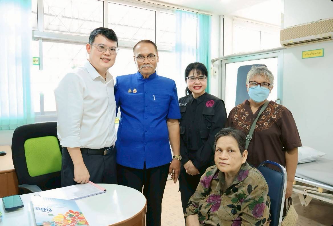เทศบาลตำบลดอนทราย ร่วมกับสำนักงานพัฒนาสังคมและความมั่นคงของมนุษย์จังหวัดพัทลุง ร่วมกับโรงพยาบาลปากพะยูน โดยนายแพทย์พิพัฒน์ พิพัฒน์รัตนเสรี ผู้อำนวยการโรงพยาบาลปากพะยูน และโรงพยาบาลส่งเสริมสุขภาพตำบลบ้านโคกทราย ดำเนินโครงการ "หน่วยเคลื่อนที่" พม.ใกล้คุณ ส่งเสริมการเข้าถึงสิทธิคนพิการทั้งครอบครัวทั่วเมืองลุง (บริการทำบัตรคนพิการเคลื่อนที่) ตำบลดอนทราย จำนวน ๓๖ ราย