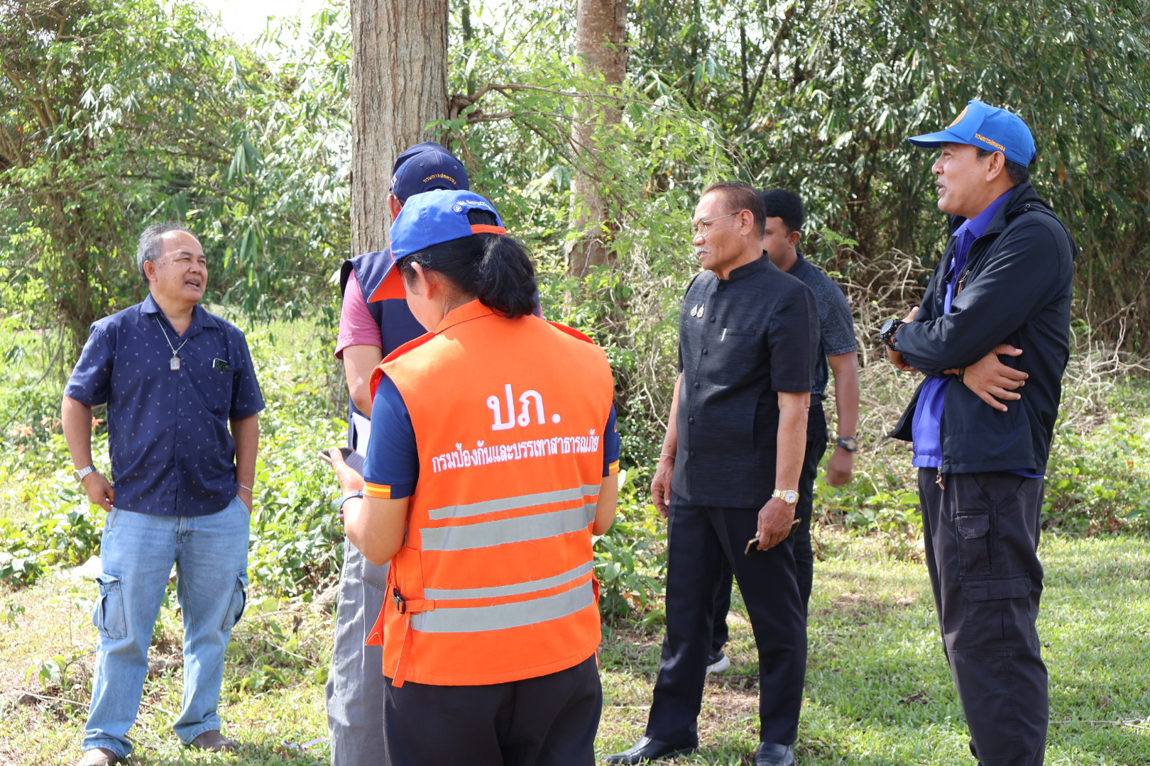 เข้าร่วมตรวจสอบและแก้ไขปัญหาจุดตัดทางรถไฟ ทางลักผ่านบ้านกันขี้เหล็ก
ณ ทางลักผ่านบ้านกันขี้เหล็ก หมู่ที่6 ตำบลดอนทราย อำเภอปากพะยูน จังหวัดพัทลุง
