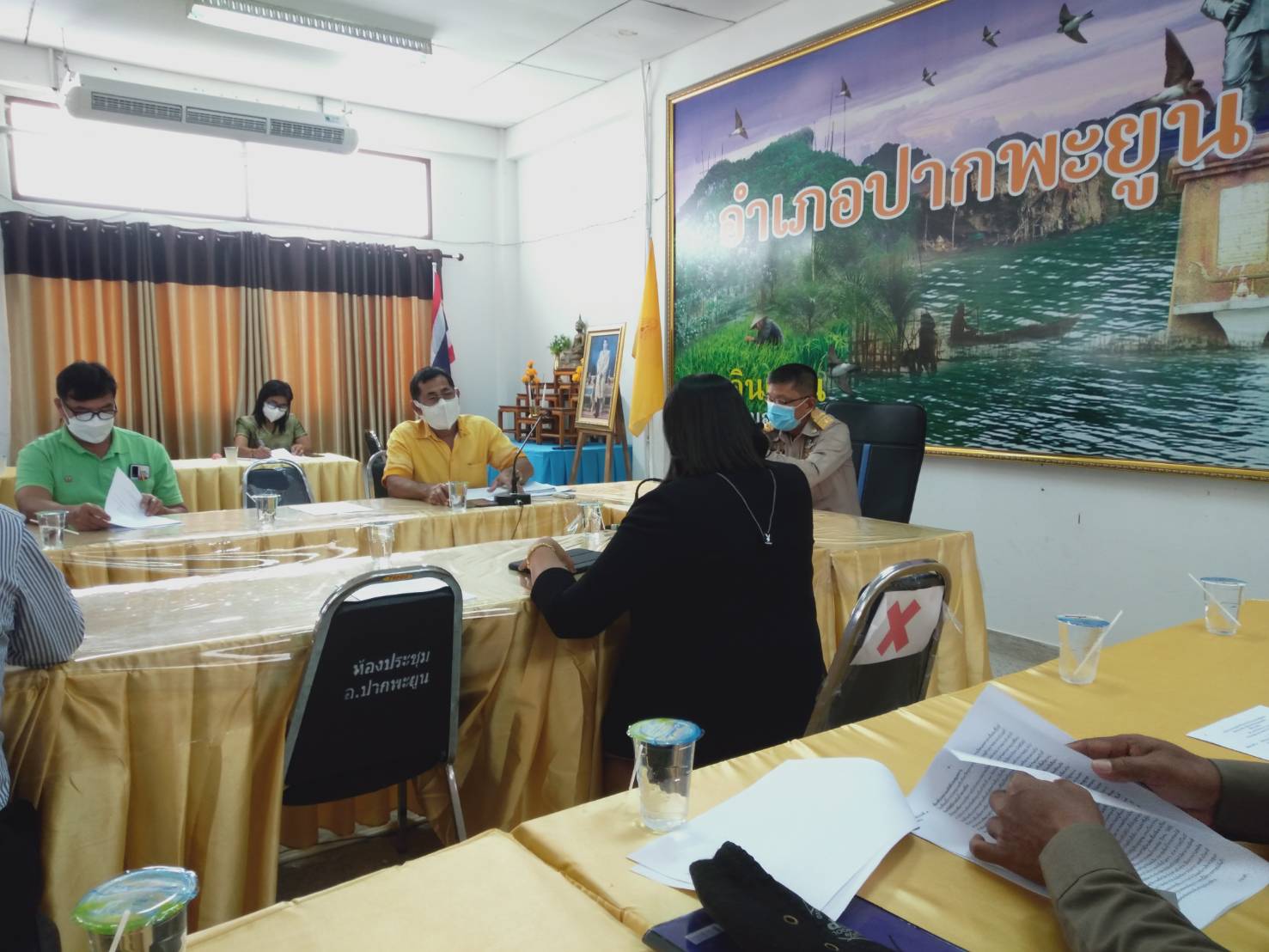ประชุมระเบียบวาระการประชุมหัวหน้าส่วนราชการ ครั้งที่ 10/2564 ณ ที่ว่าการอำเภอปากพะยูน 